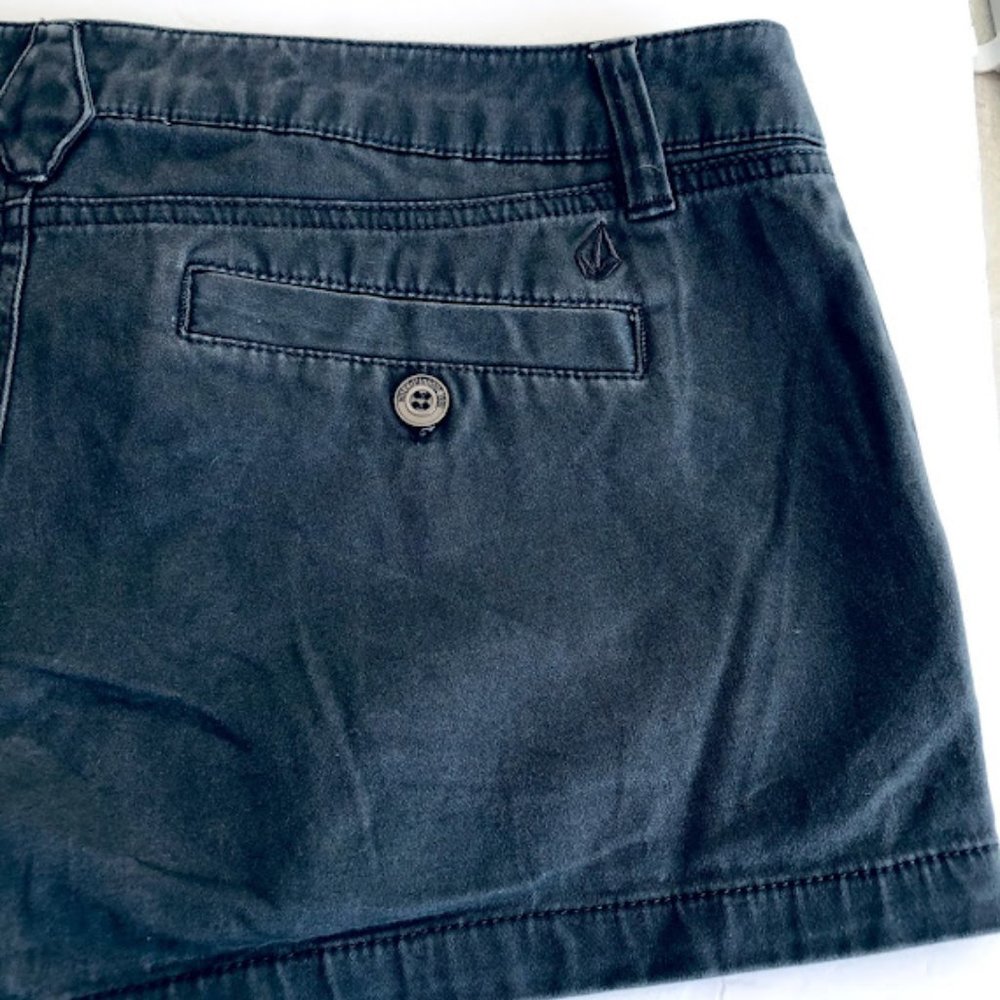 Volcom Woven Grey Shorts Size 5 - image 8
